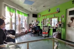 Peluquer&iacute;a & Barber&iacute;a Unisex