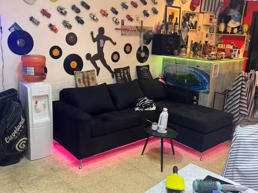 Peluquer&iacute;a BUENOS MUCHACHOS