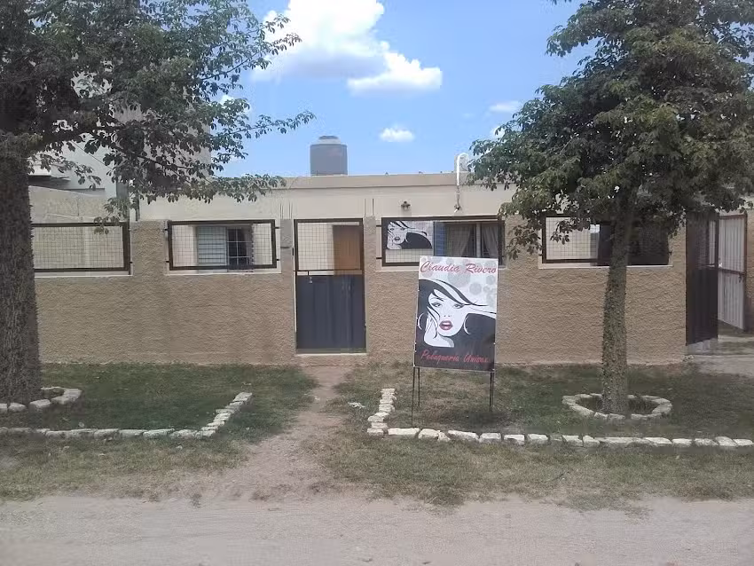 Peluquer&iacute;a Claudia RIVERO