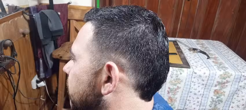 Peluquer&iacute;a Claudio