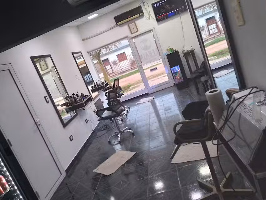 Peluquer&iacute;a Efra&iacute;n