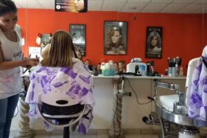Peluqueria El Salon De Belleza Unisex