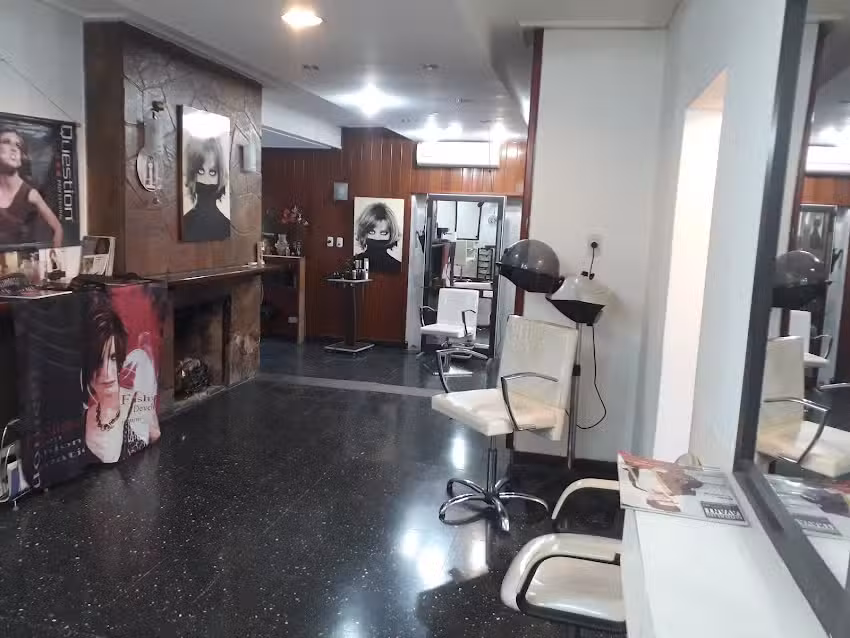 Peluqueria Elio Salvioli