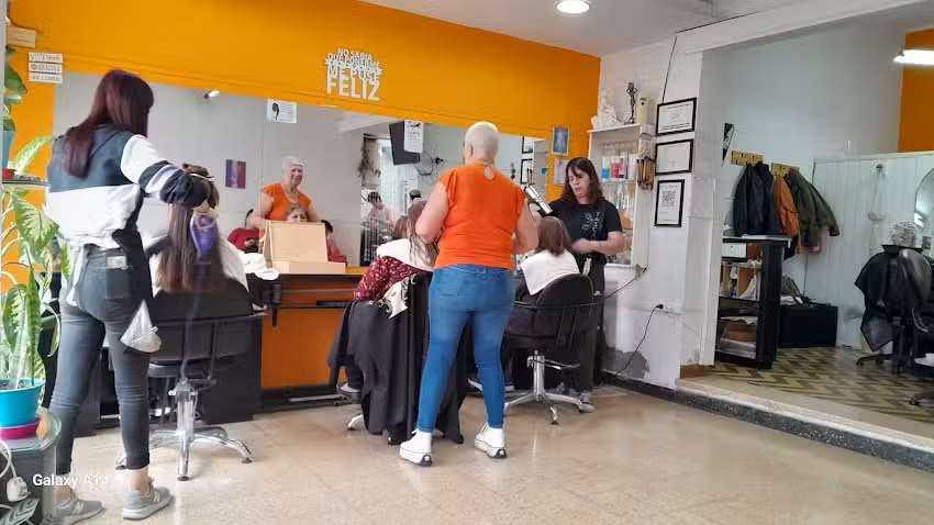 PELUQUER&Iacute;A Fama