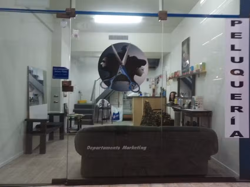 Peluquer&iacute;a Juli&aacute;n