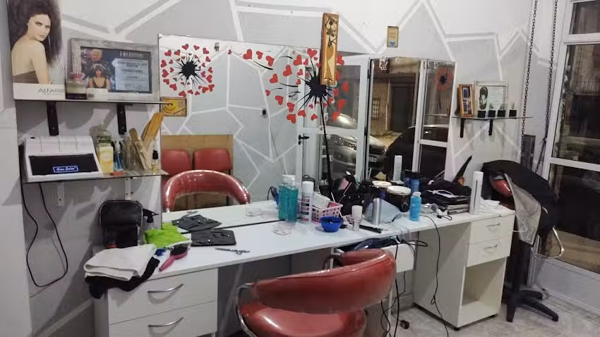 Peluquer&iacute;a Laura