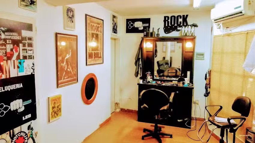 Peluquer&iacute;a Leo