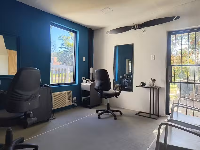 Peluquer&iacute;a Modo Avi&oacute;n