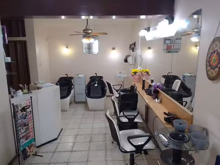 Peluquer&iacute;a M&Oacute;NICA VALENZUELA