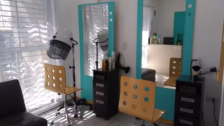 PELUQUER&Iacute;A NATALIA GALESI ESTILISTA