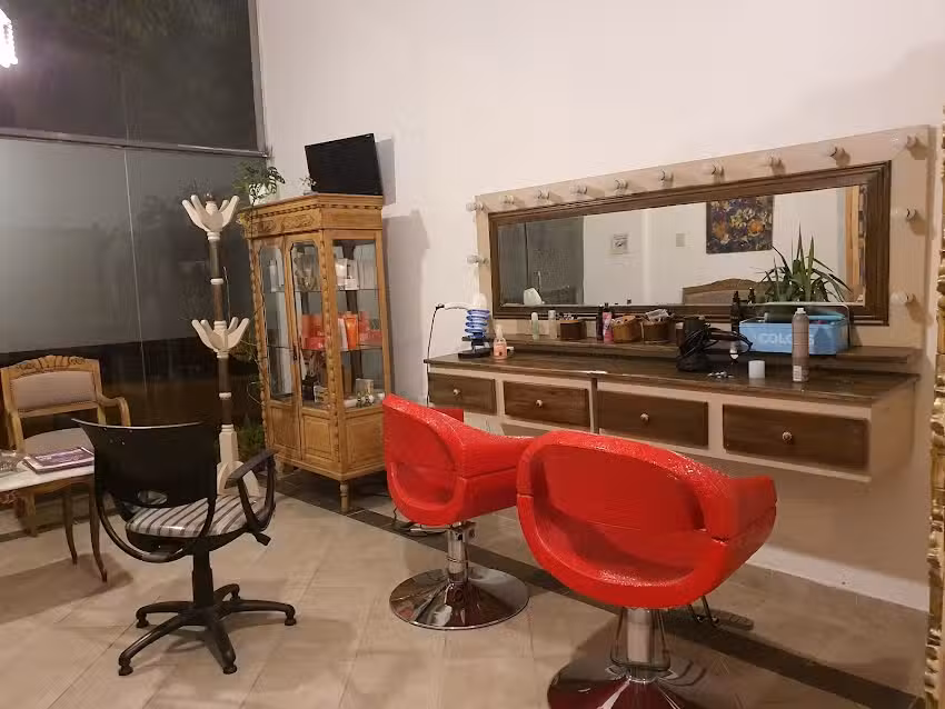 Peluquer&iacute;a Ram&oacute;n Albachiara