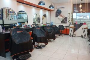 PELUQUER&Iacute;A SPEJOS