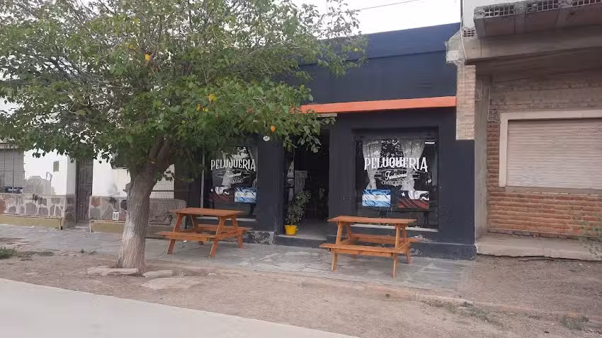 Peluquer&iacute;a Thrash Jaus