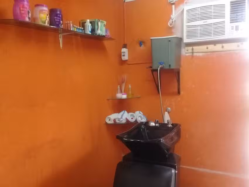 Peluquer&iacute;a Unisex Alejandra C.