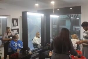 Peluqueria Unisex Claudia Lencina y Martin Mora