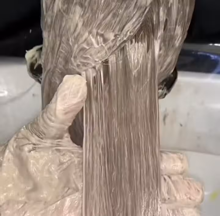 Peluquer&iacute;a Unisex Laura Kalio