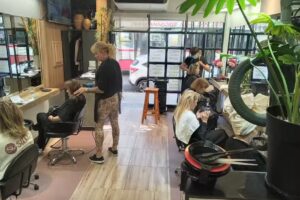 Peluquería Unisex Ragazza Group