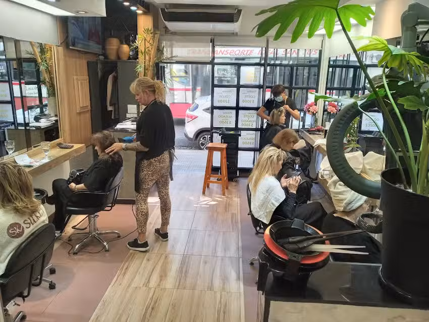 Peluquer&iacute;a Unisex Ragazza Group