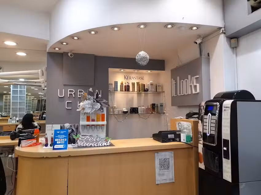 Peluquer&iacute;a Urban Cuts