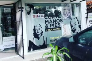 Peluquer&iacute;a Versalles