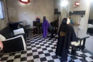 Peluquer&iacute;a y barber&iacute;a BENZ