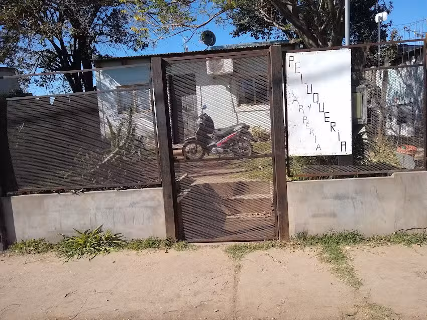 Peluquer&iacute;a y barberia Carina marquez