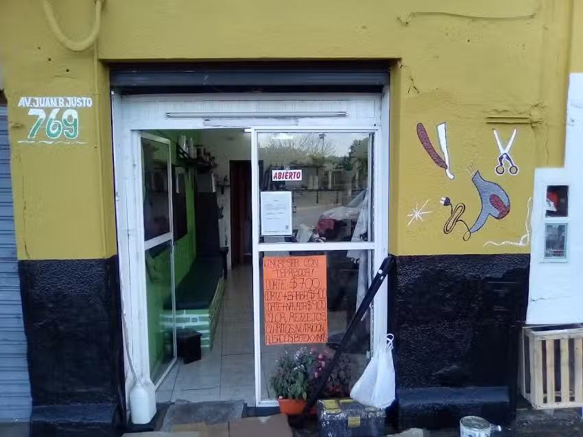 Peluquer&iacute;a y Barberia el Isle&ntilde;o