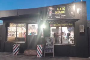 Peluquer&iacute;a y Barber&iacute;a Gato Negro