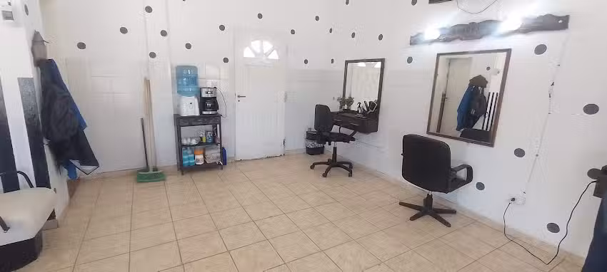 Peluquer&iacute;a y Barber&iacute;a mateo