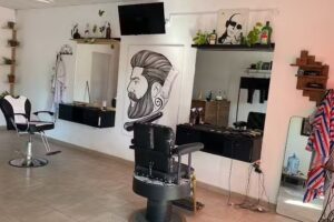 Peluquería y Barbería “TH”