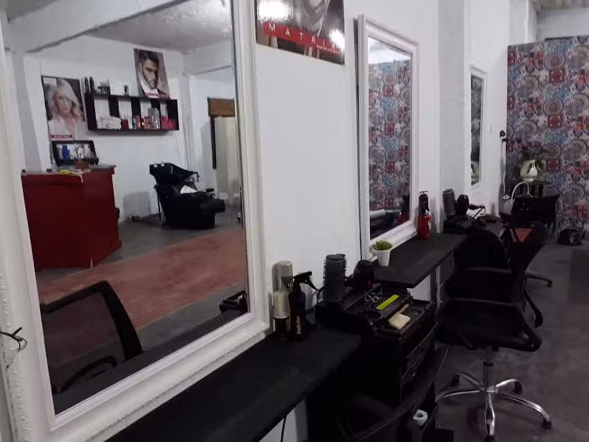 Peluqueria Zion. En El Cuidado Y La Belleza