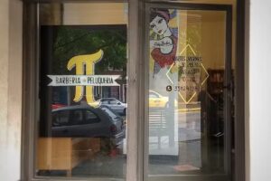 PHI &ndash; Barber&iacute;a y Peluquer&iacute;a