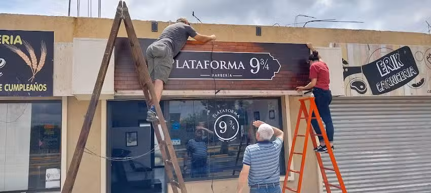 Plataforma 9&frac34; &ndash; Peluquer&iacute;a y Barber&iacute;a