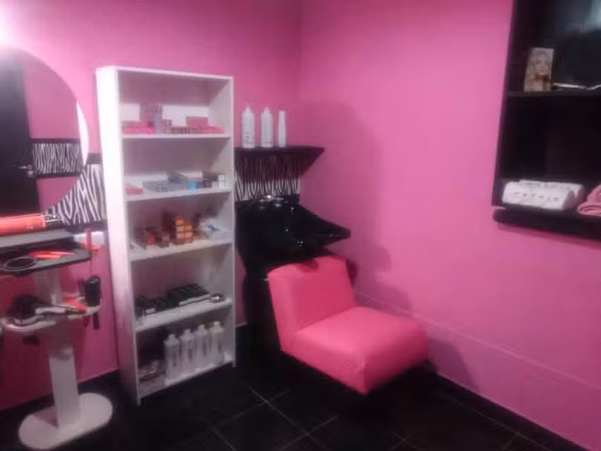 Reinas Distribuidora &ndash; Peluqueria &ldquo;Analia Gisell&rdquo;