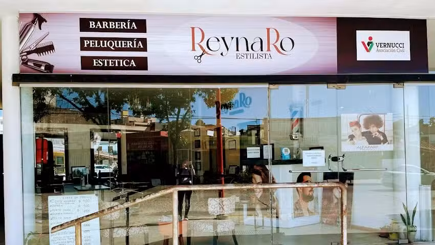 Reyna Ro Estilista