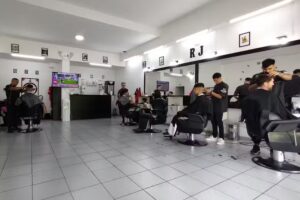 RJ BarberShop_ar