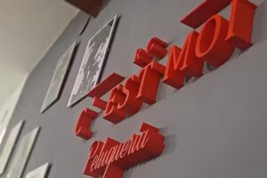 ROMINA G&Oacute;MEZ C&rsquo; EST MOI PELUQUER&Iacute;A