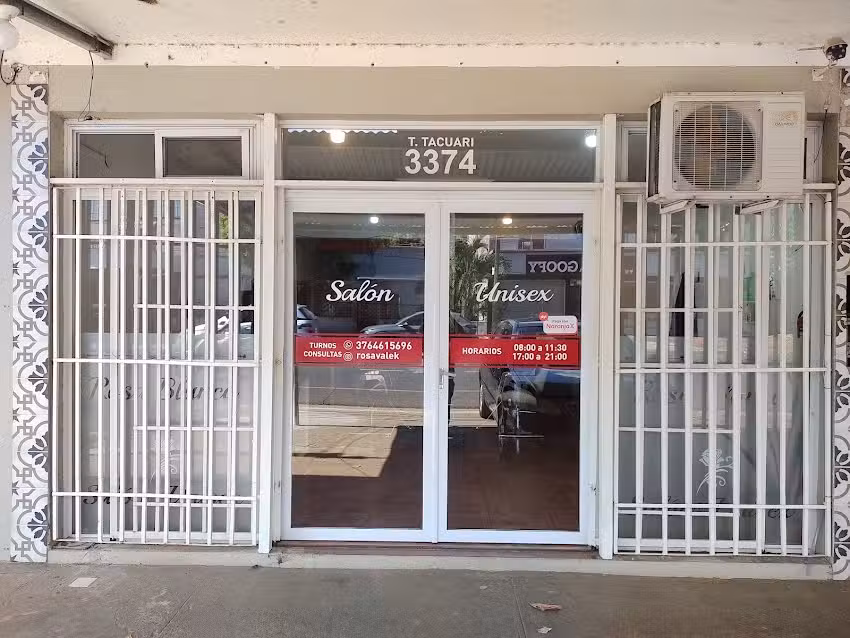 Rosa Blanca Sal&oacute;n Unisex