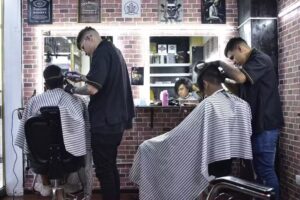 RUFIANES BARBER&Iacute;A MUNRO