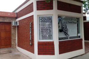 SALÓN DE BELLEZA LA MEDALLA MILAGROSA DE CAROLINA PIOMBO