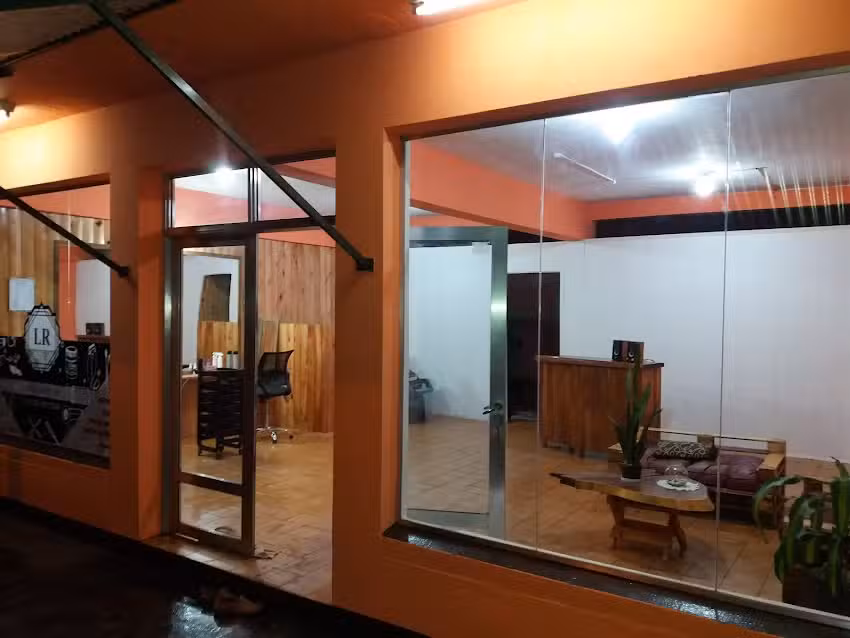 Sal&oacute;n de belleza Low&bull;Rich