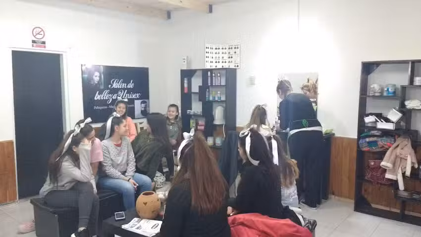 Sal&oacute;n de Belleza Unisex de David