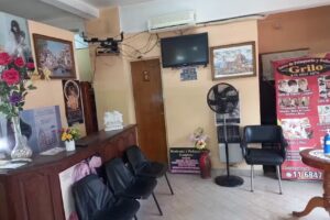Salon de belleza y peluquería grillo