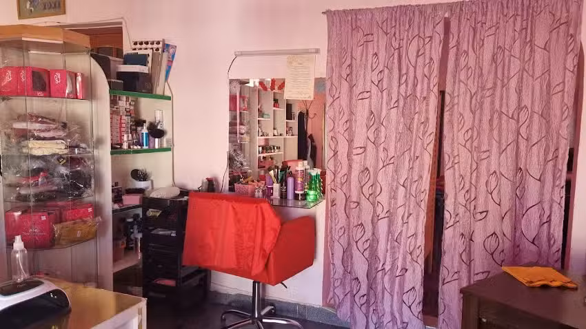 Sal&oacute;n de est&eacute;tica Estilo y Elegancia