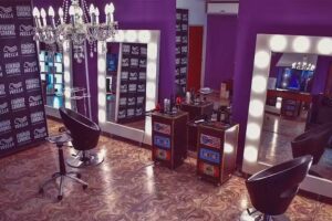 Sal&oacute;n De Peluquer&iacute;a FEDERICO CORONEL