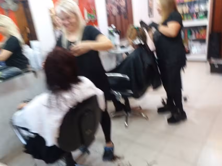 Sal&oacute;n Eben &ndash; Ezer