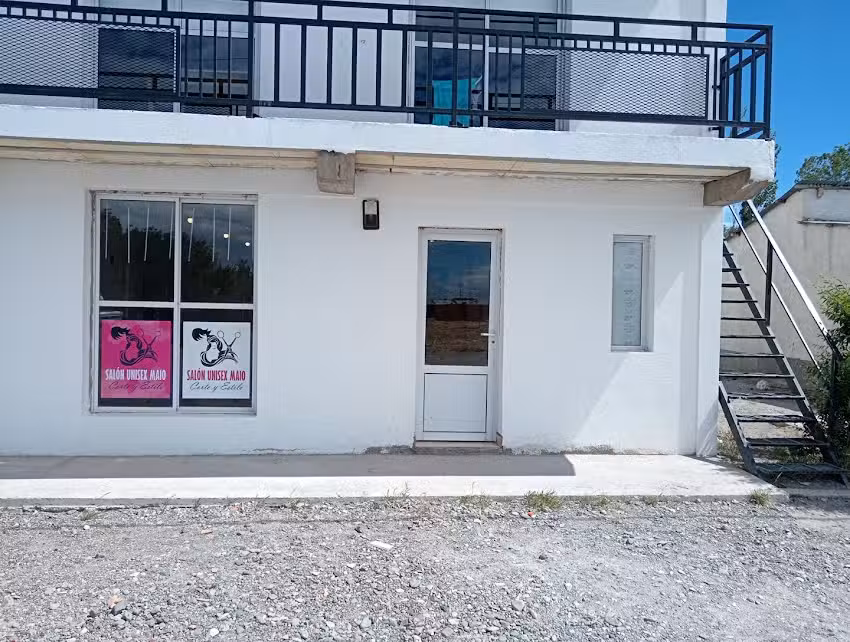 Sal&oacute;n Unisex Maio Barberia