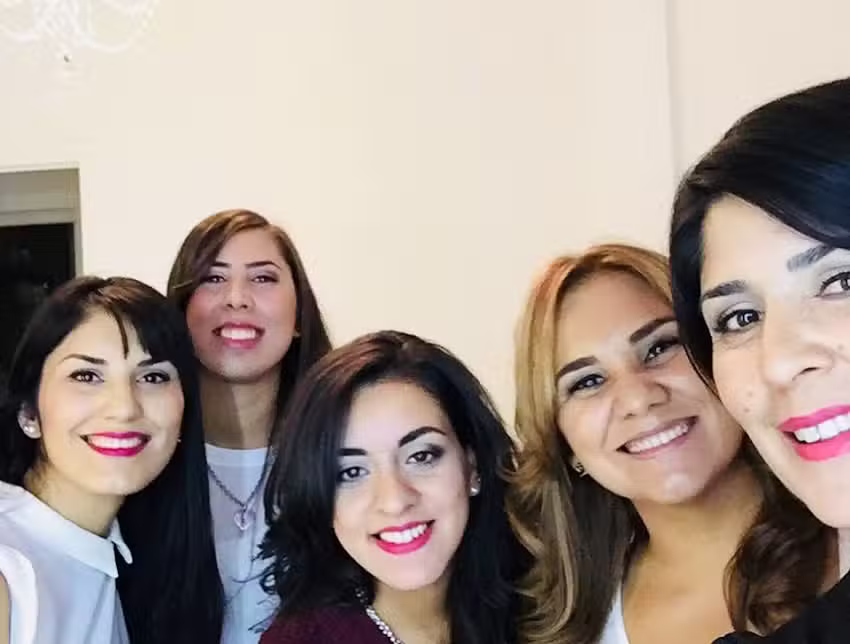 Sarah Sal&oacute;n de Belleza