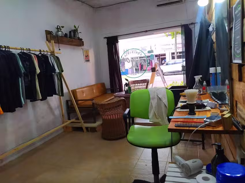 Saymon&rsquo;s Barber&iacute;a