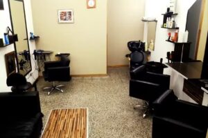 SEBAS SPINA PELUQUERIA/ ANTES INCANTO PRLUQUERIA